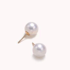 NEW Classic Pearl and Gold Stud Earrings